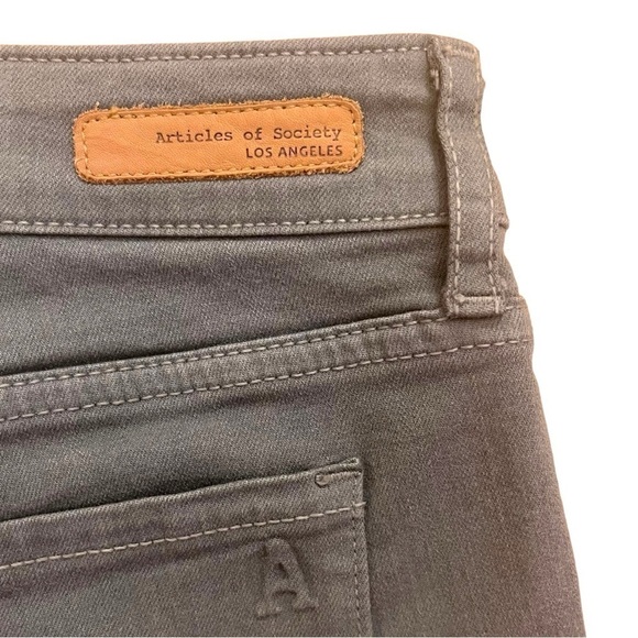 Articles of Society Madre Frayed Denim 3” Jean Shorts in Pompano/Olive Green - Picture 8 of 12